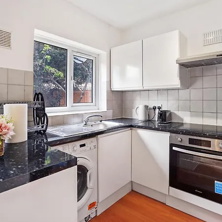 Cosy N22 Apartment Sleeps 6 London Exterior photo